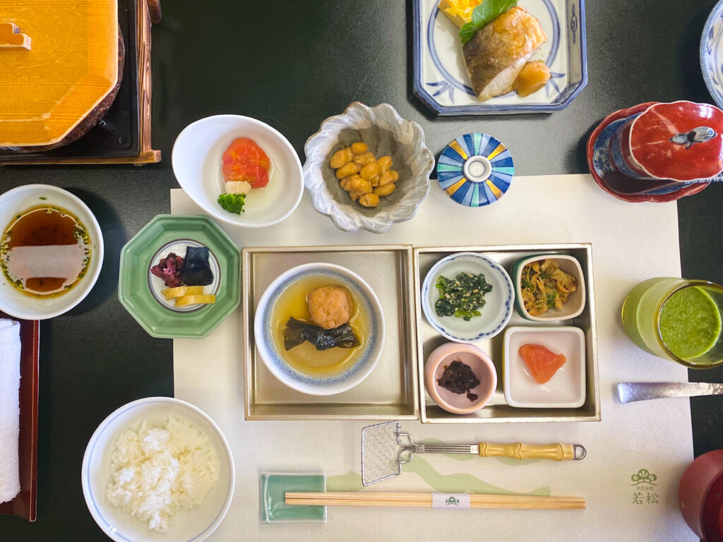 Gorgeous Table Setting - Seigo Narita Kaiseki, Japan
